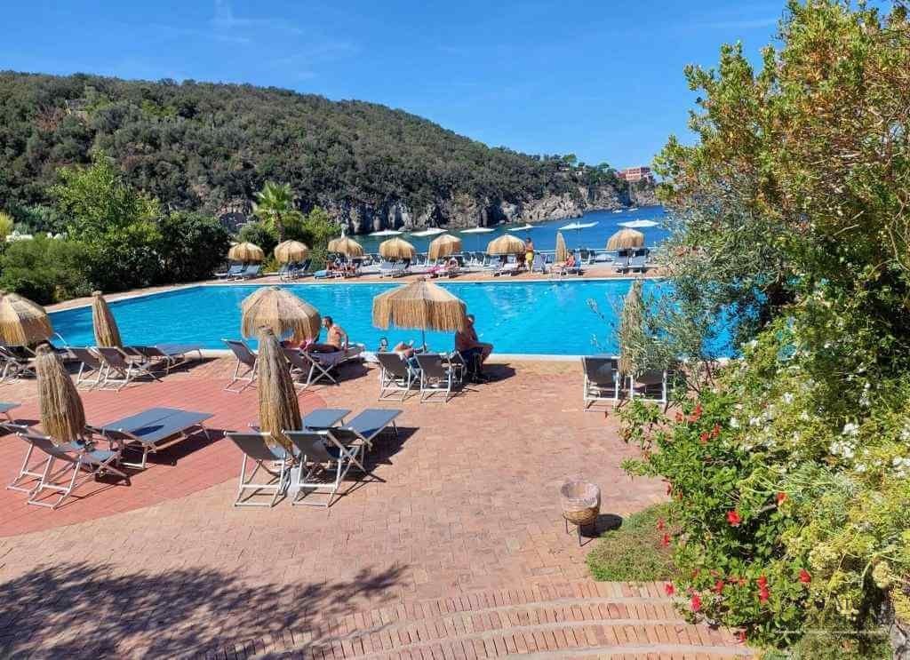 Atractii turistice Ischia – Parco Termale Negombo