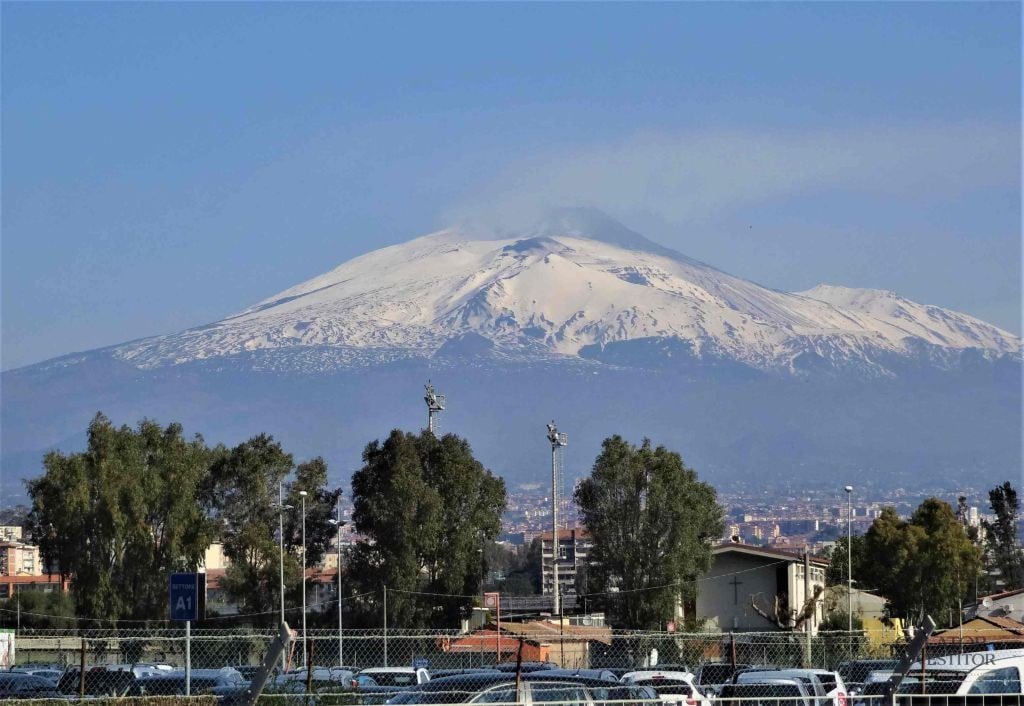 Cel mai inalt vulcan activ din Europa – Etna