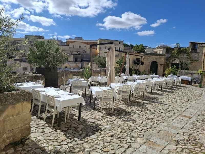 Matera-orasul caselor spate in stanca