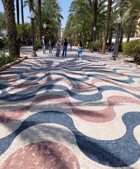 Atractii si activitati pe care sa nu le ratezi in Alicante si Elche