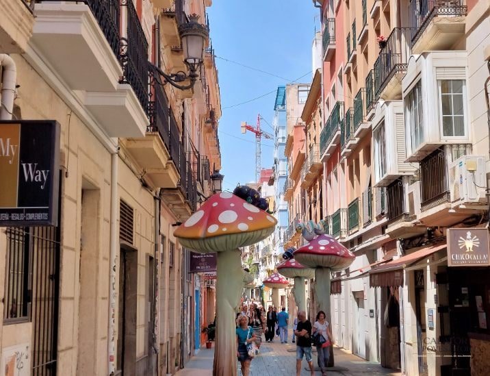 Atractii si activitati pe care sa nu le ratezi in Alicante si Elche